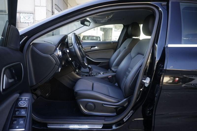 Mercedes-Benz GLA Mercedes-Benz GLA 180 d Sport 80KW ANNO 2017