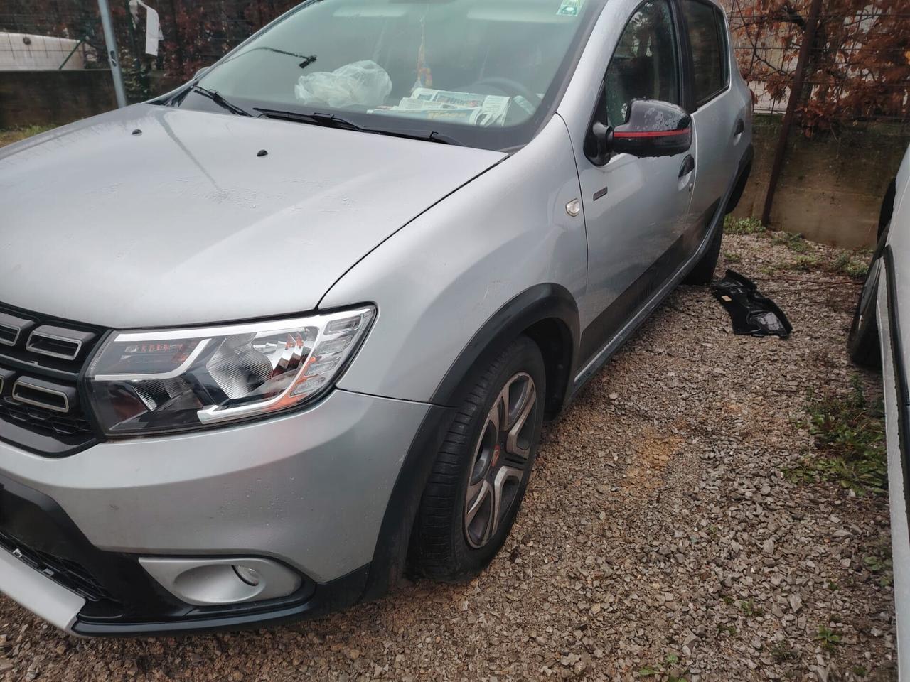 Dacia Sandero Stepway 0.9 TCe 90 CV Techroad - incidentata