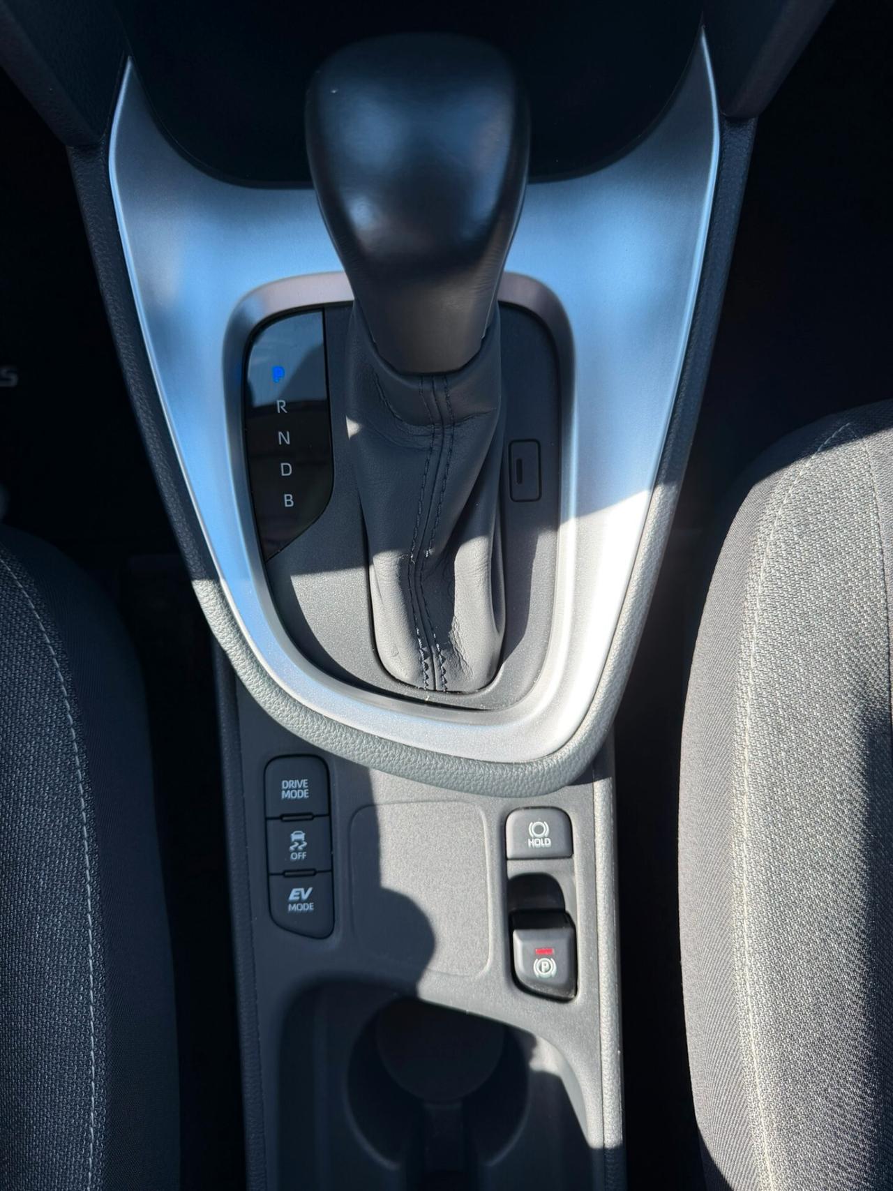 Toyota Yaris Cross 1.5 Hybrid 5p. E-CVT Active - UNIPRO -