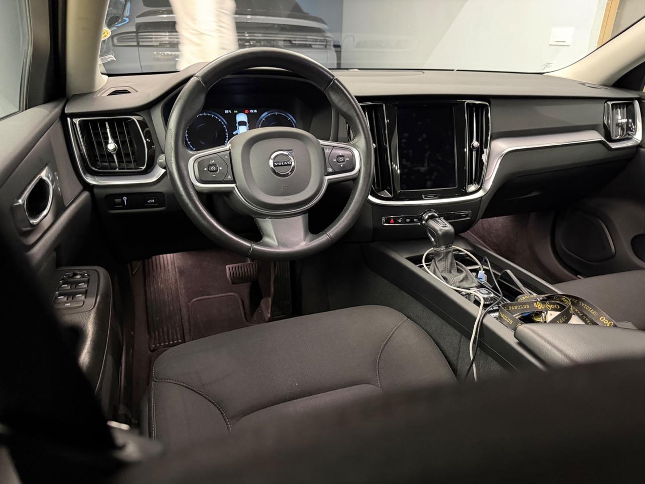 Volvo V60 D4 AWD Geartronic R-design