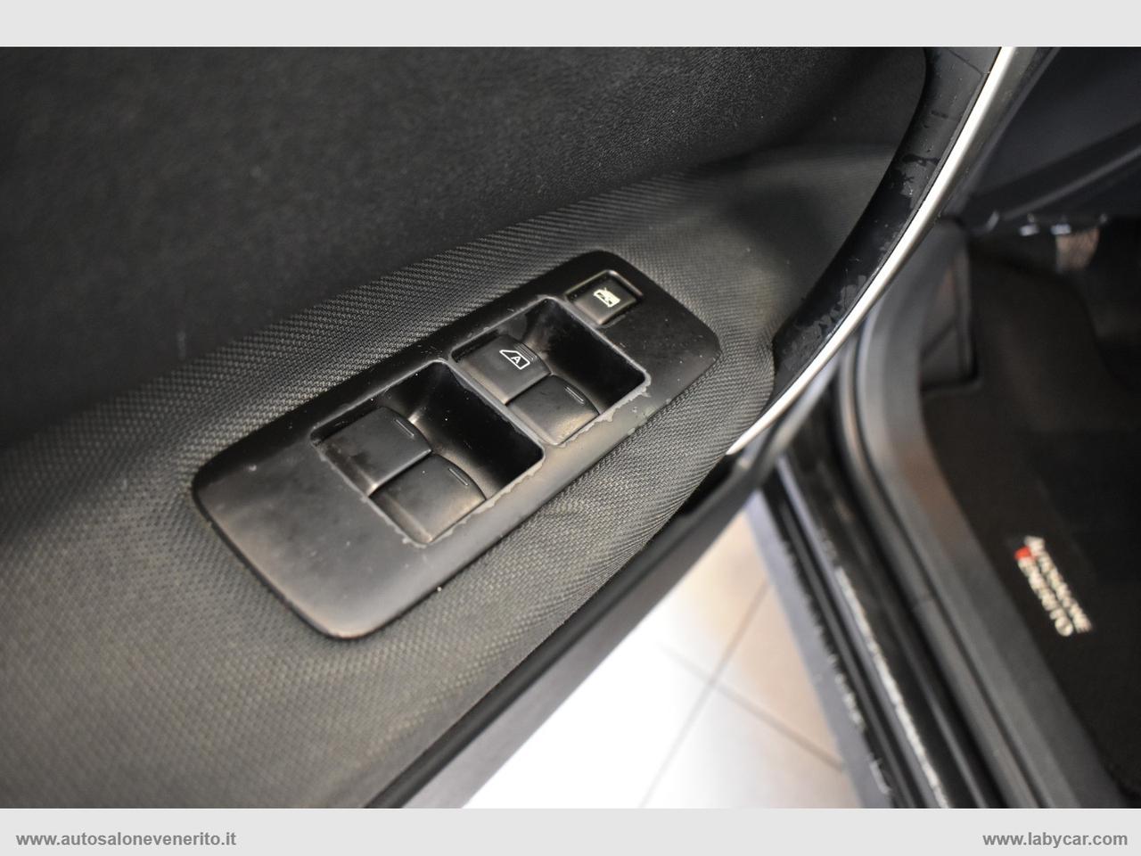 NISSAN Qashqai 1.5 dCi DPF Tekna
