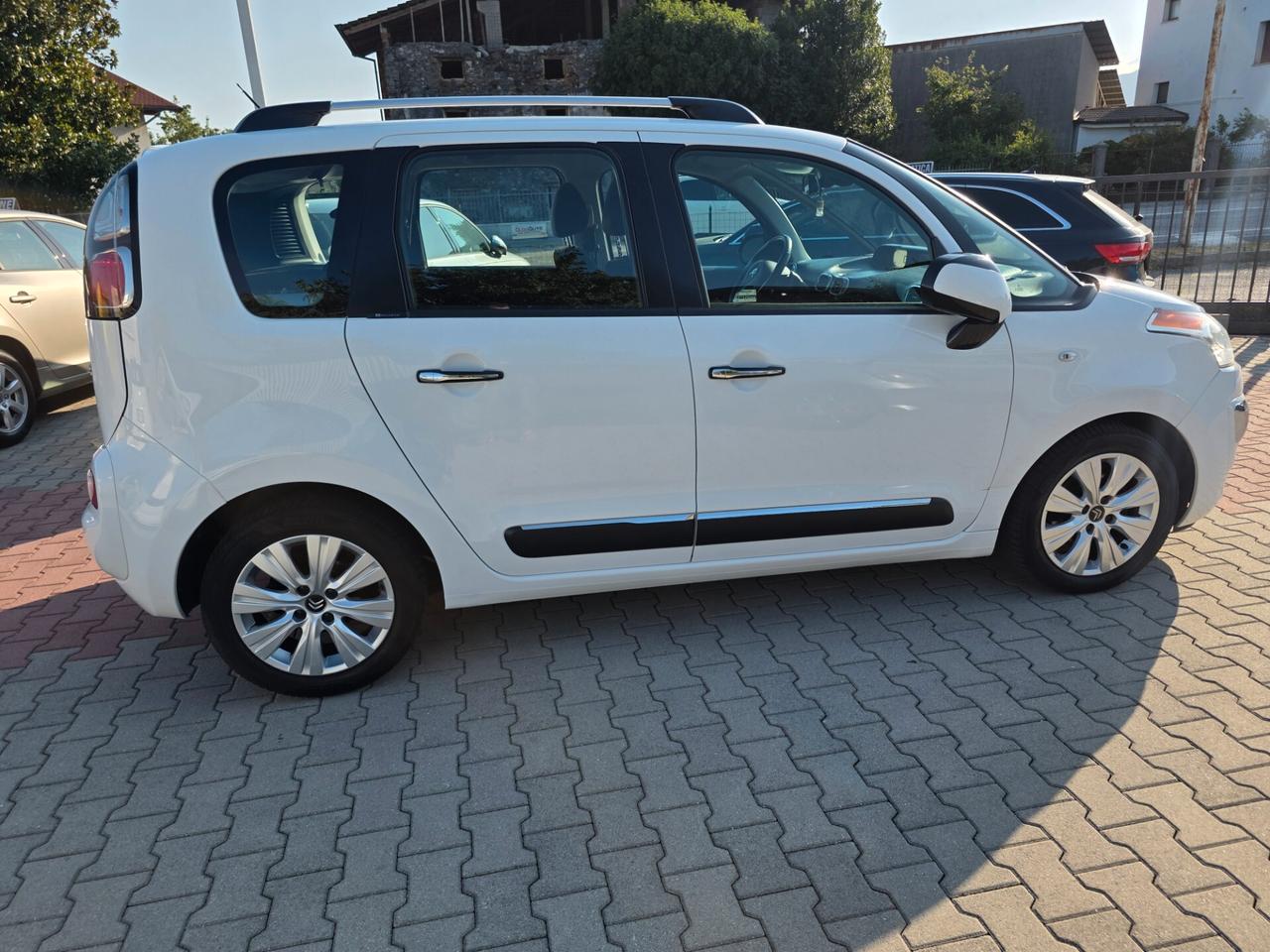 Citroen C3Picasso 1.6D 90 Exclusive garantita 12M