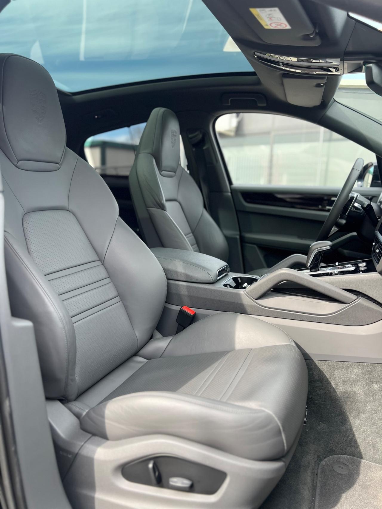 Porsche Cayenne 3.0 V6 Platinum Edition
