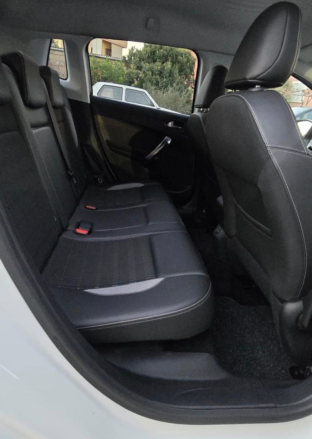 Peugeot 2008 BlueHDi 100 Allure 2016
