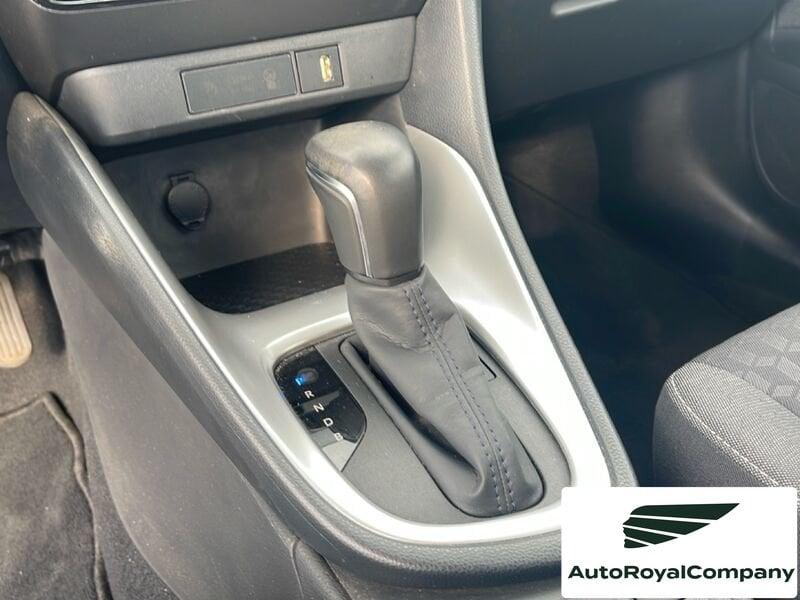 Toyota Yaris Hybrid Trend MY22 IVA ESPOSTA