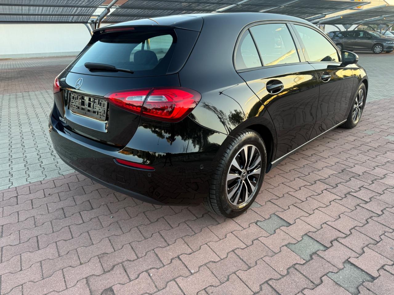 Mercedes-benz A 180 A 180 d Sport