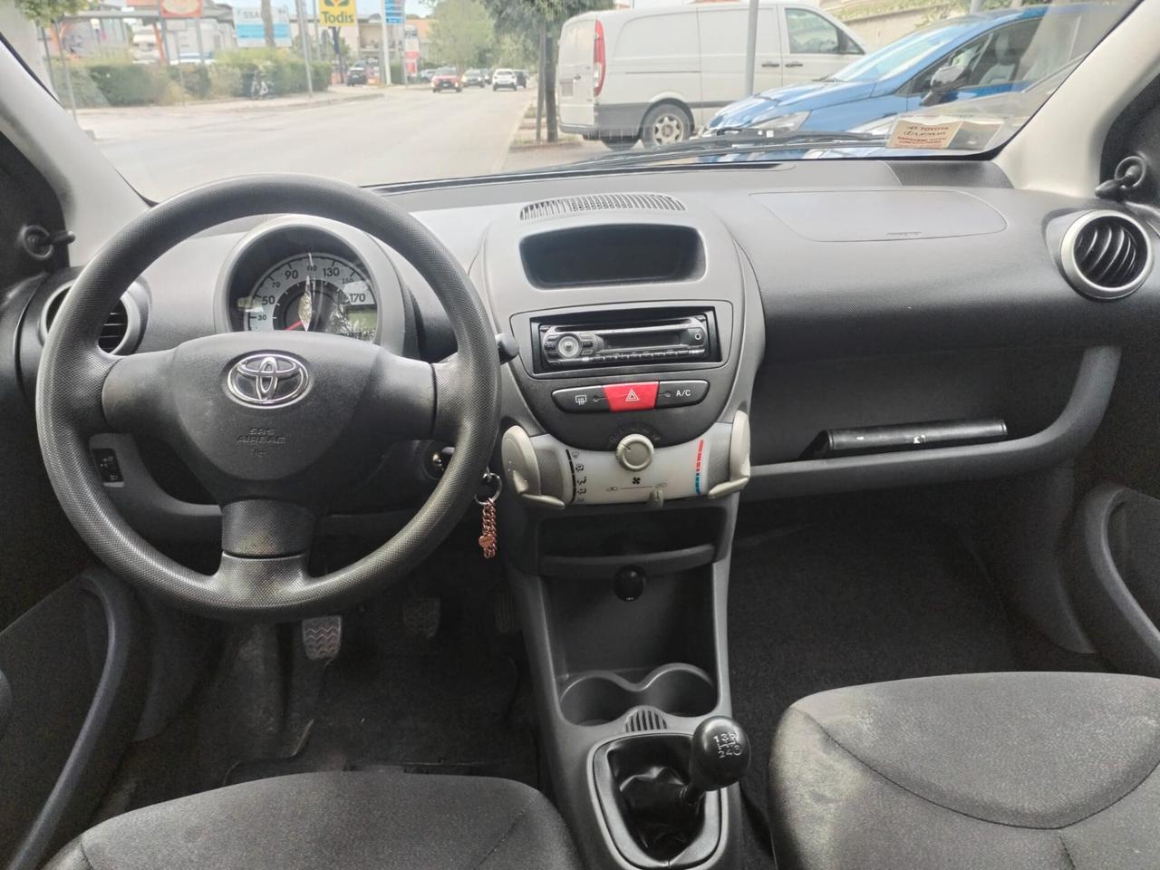 Toyota Aygo 1.0 12V VVT-i 5 porte Now