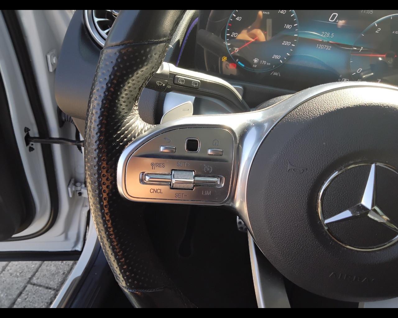 Mercedes-Benz GLB - X247 2019 - GLB 200 d Premium auto