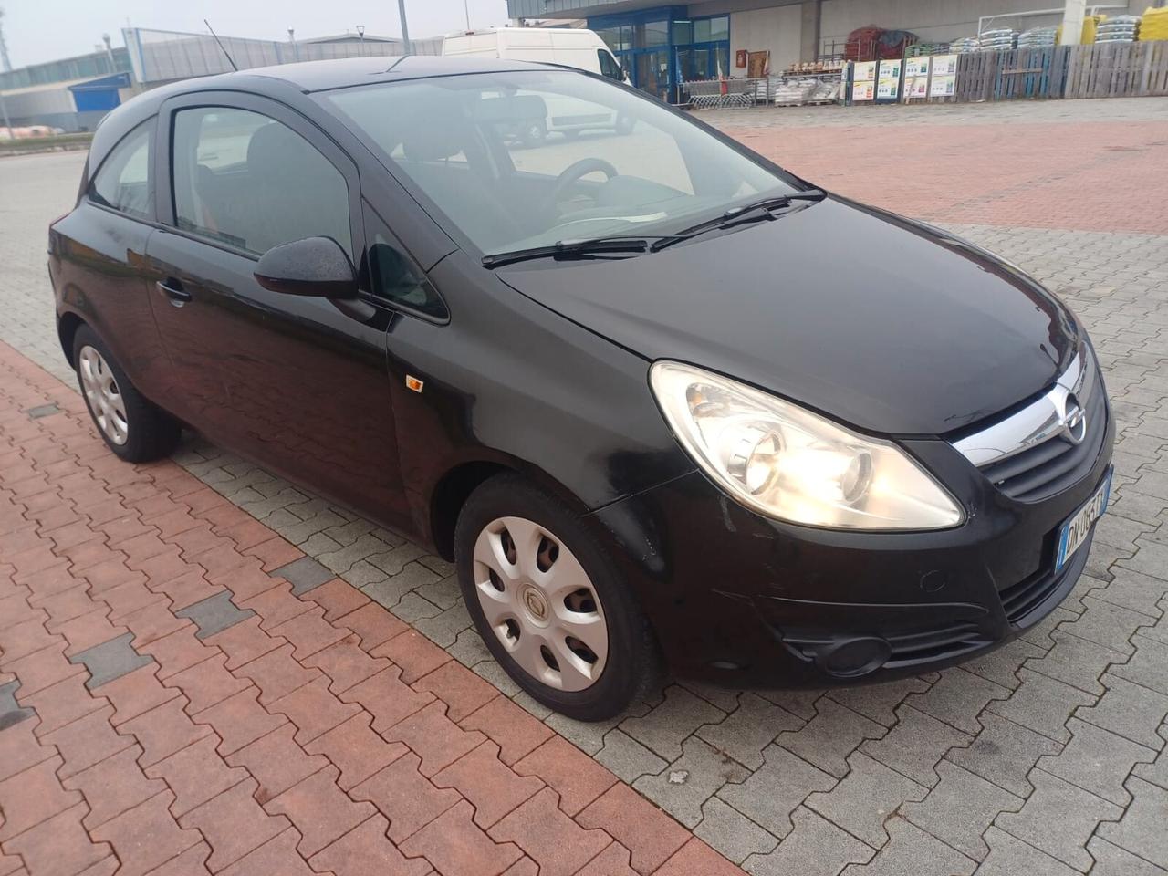 Opel Corsa 1.2 3 porte Sport