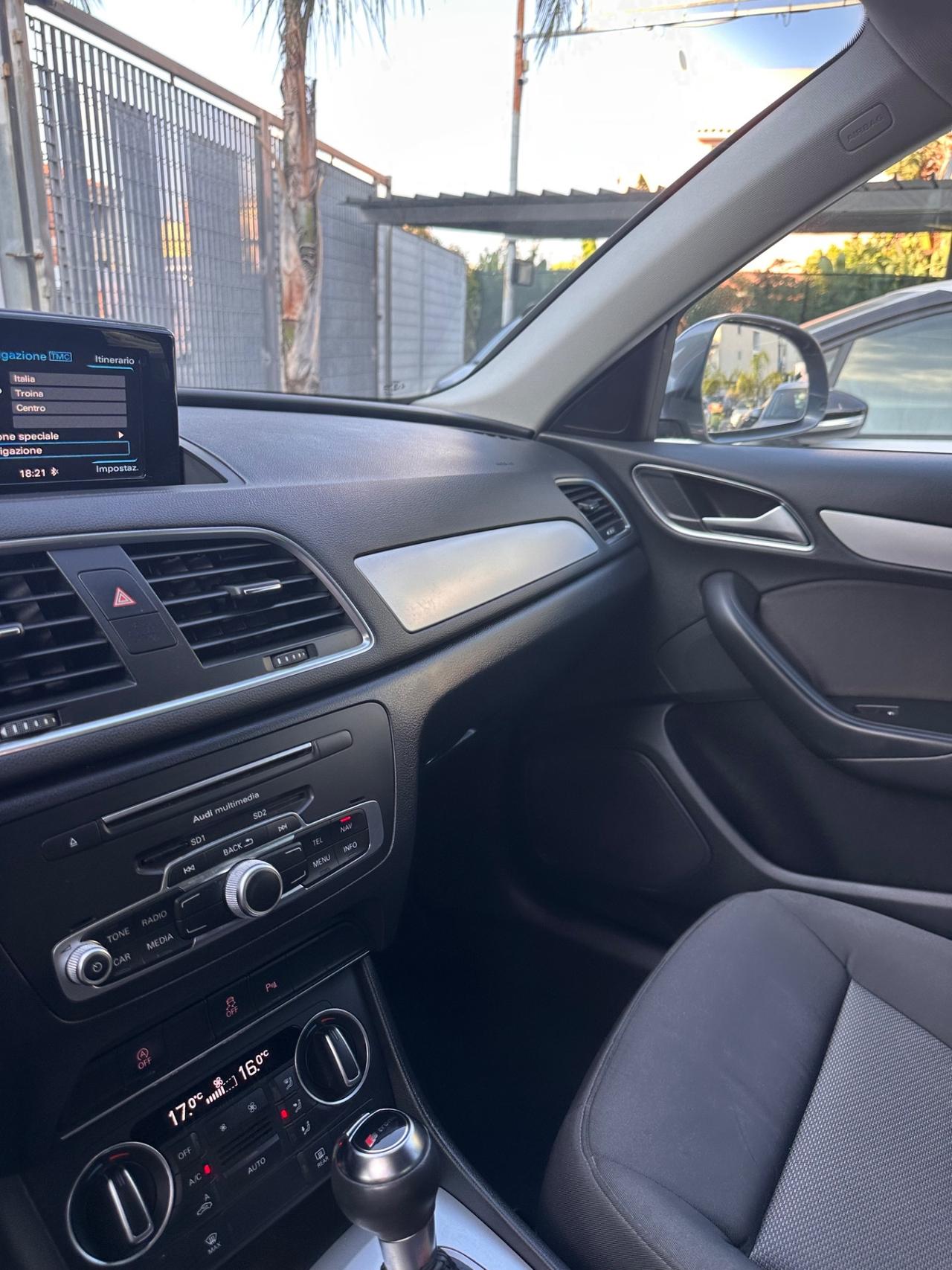 Audi Q3 2.0 TDI 120 CV Sport