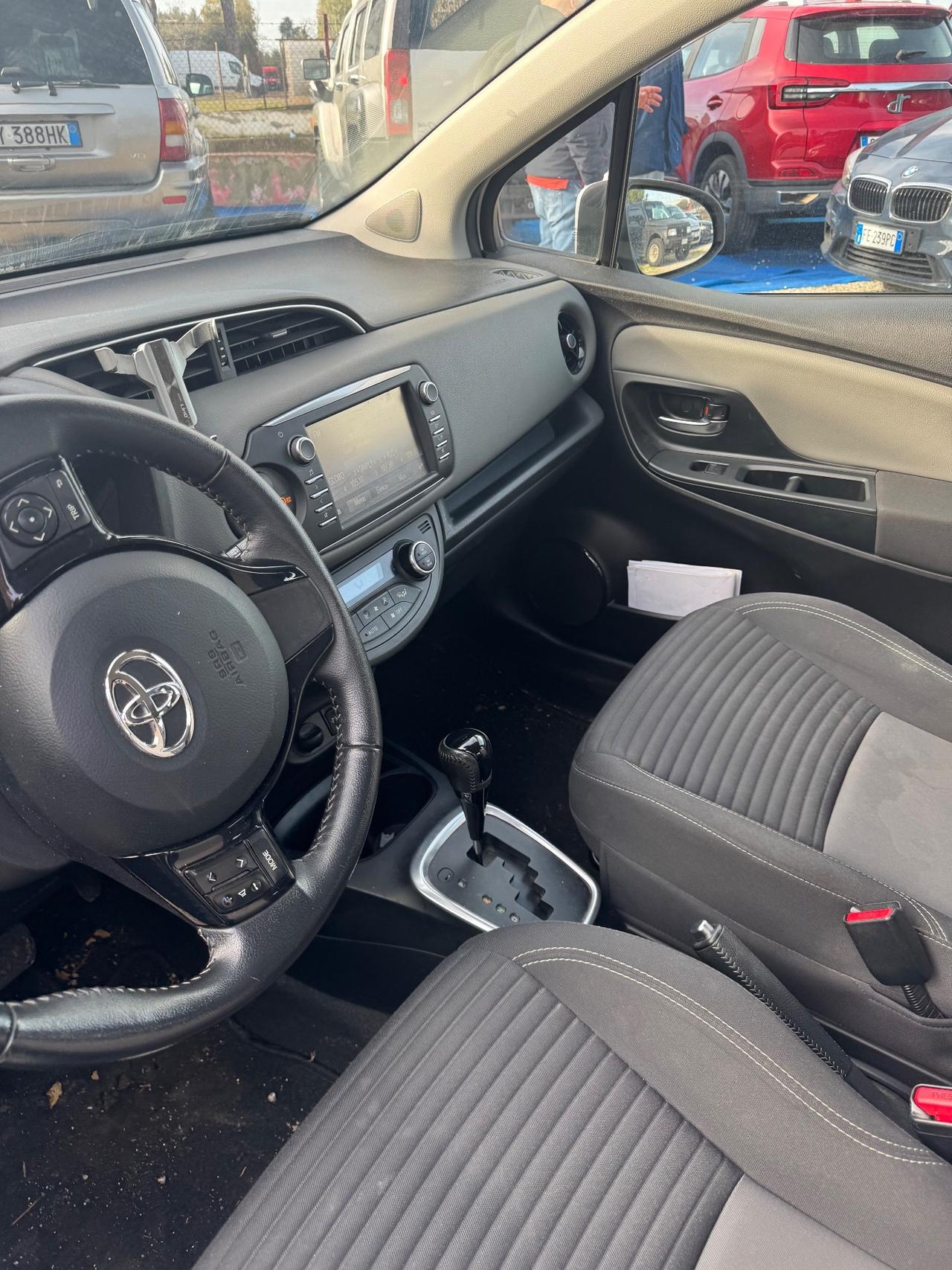 Toyota Yaris 1.5 Hybrid 5 porte GARANTITA