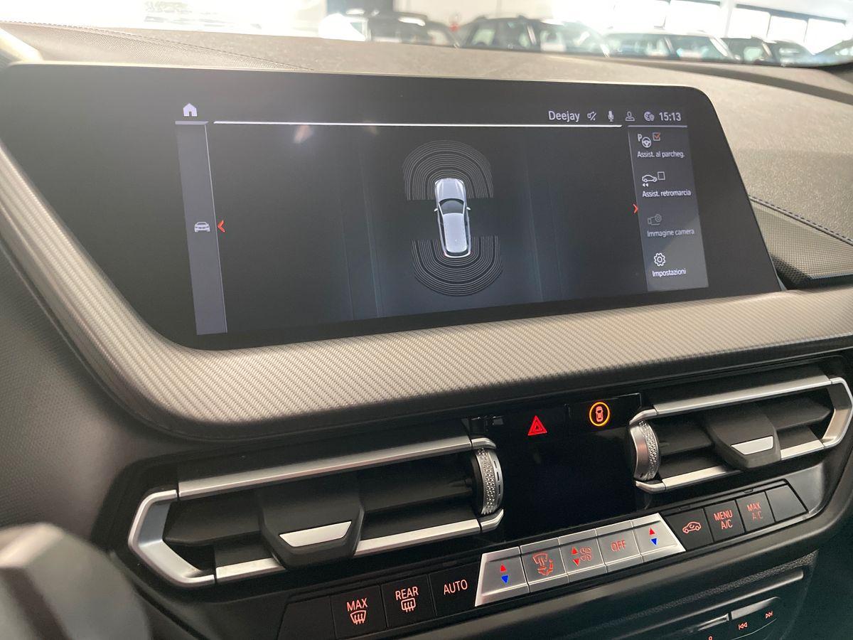 BMW Serie 1 F40 - 116d Msport auto