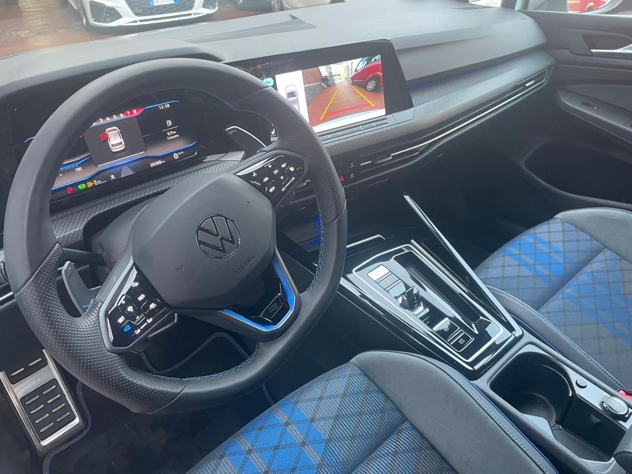 Volkswagen Golf R 8.5