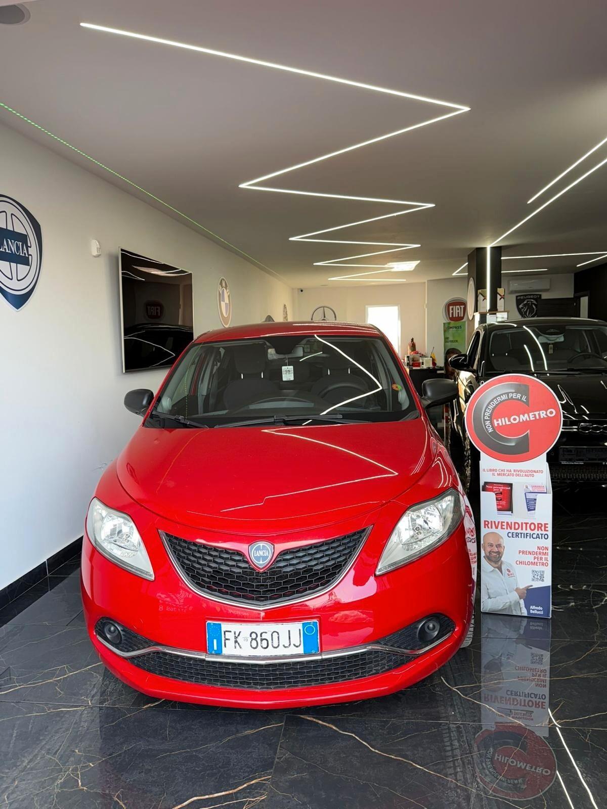 Lancia Ypsilon 1.2 69 CV 5 porte GPL Ecochic Gold