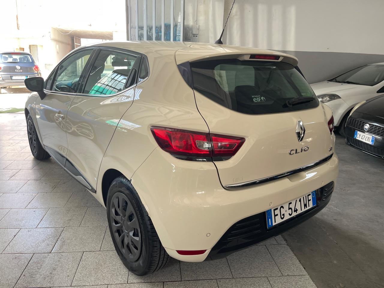 Renault Clio dCi 8V 90CV EDC Start&Stop 5 porte Energy Intens