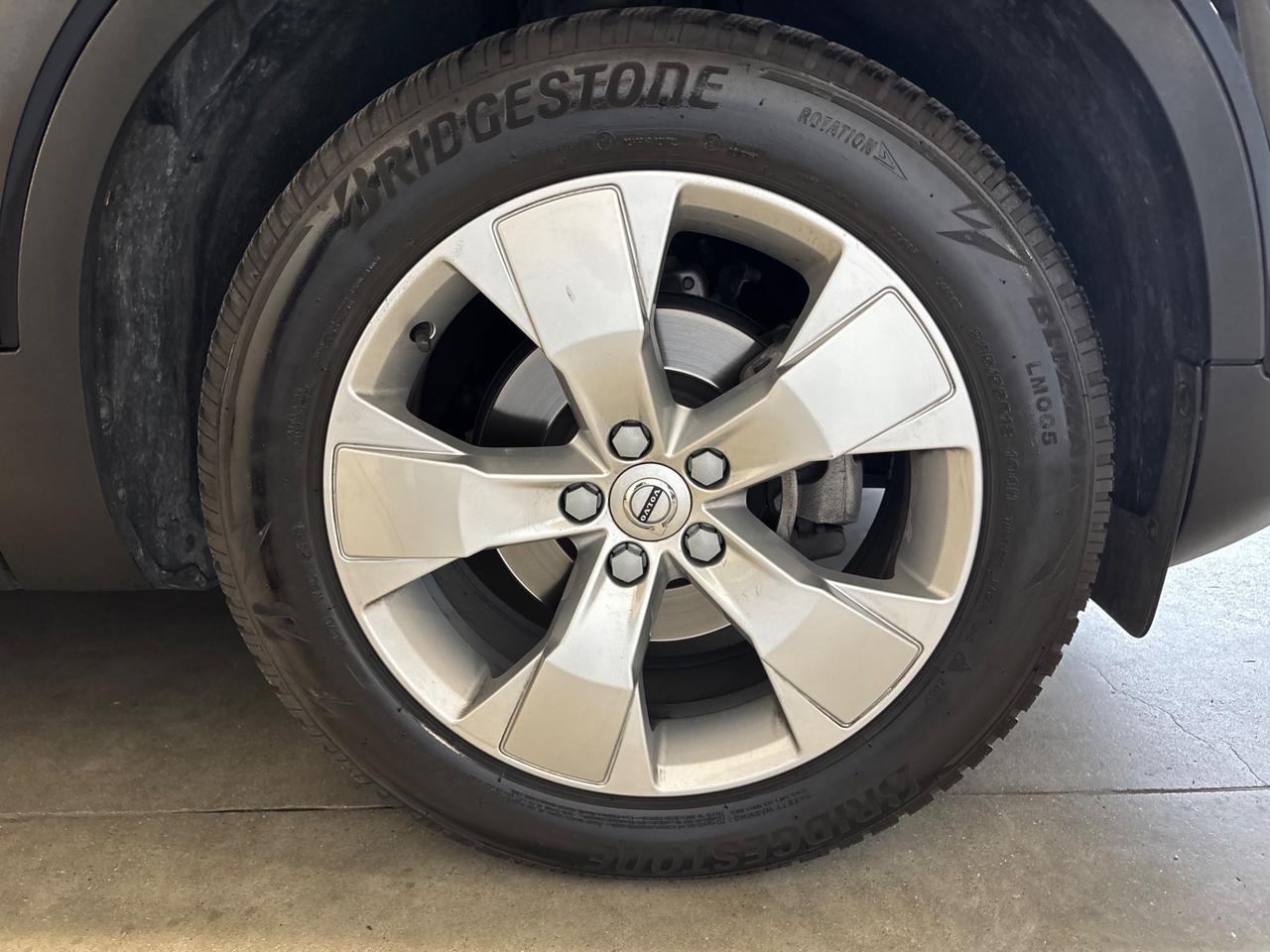 Volvo XC40 D3 GEARTRONIC AUT. Momentum Pro