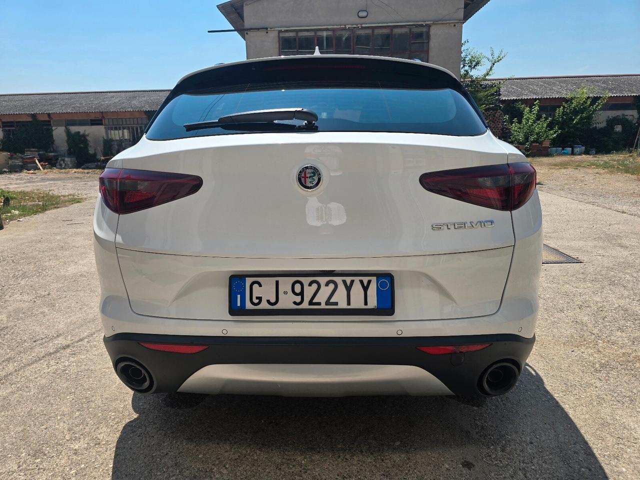 Alfa Romeo Stelvio 2.2 Turbodiesel 160 CV AT8 RWD Super Business