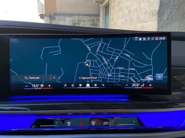 BMW 740 d xDrive Msport CON SOLI 3954 KM.