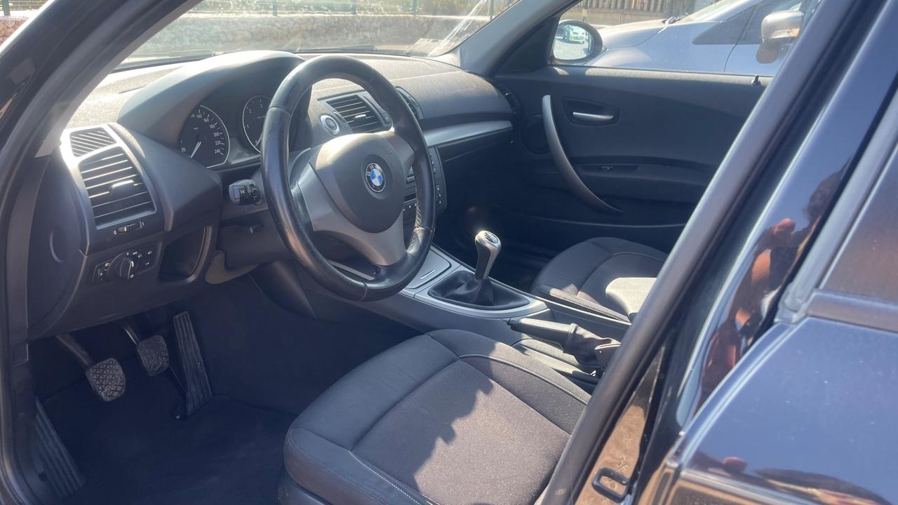Bmw serie 1 120d 5 porte 06’