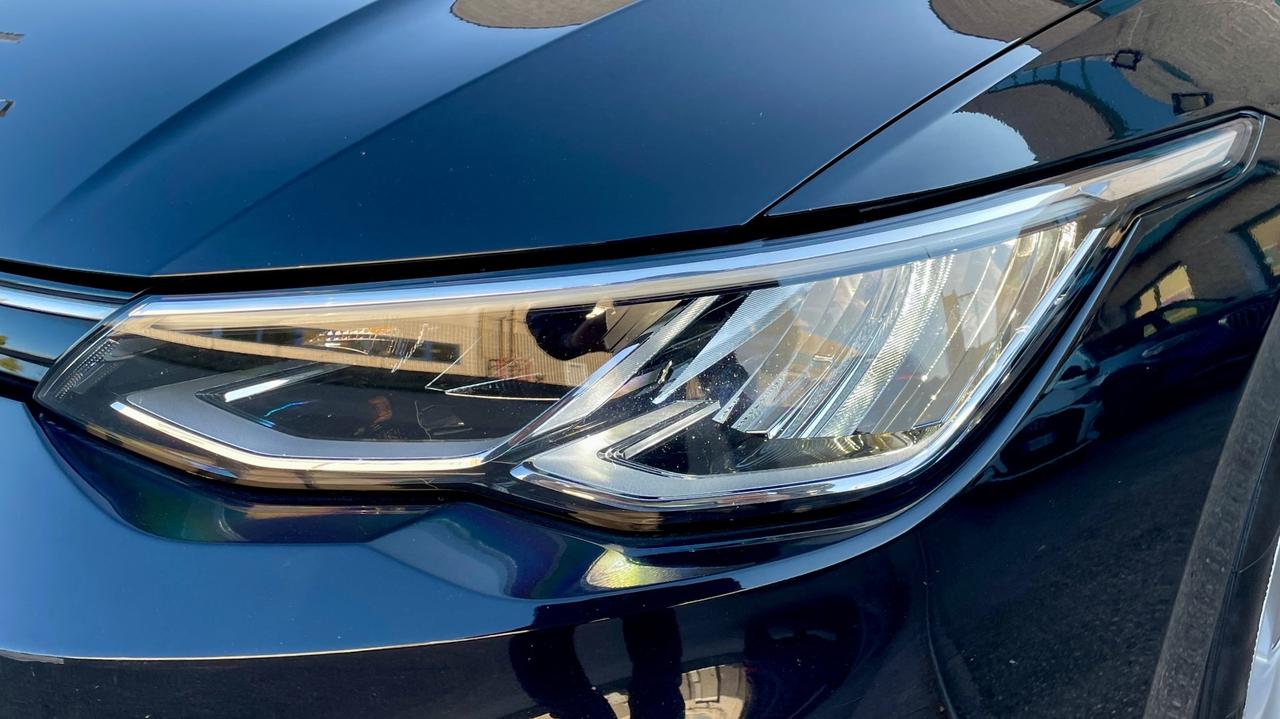 VOLKSWAGEN GOLF 2.0 STYLE TDI SCR DSG 116CV - FULL LED, VIRTUAL COCKPIT, NEOPATETATI