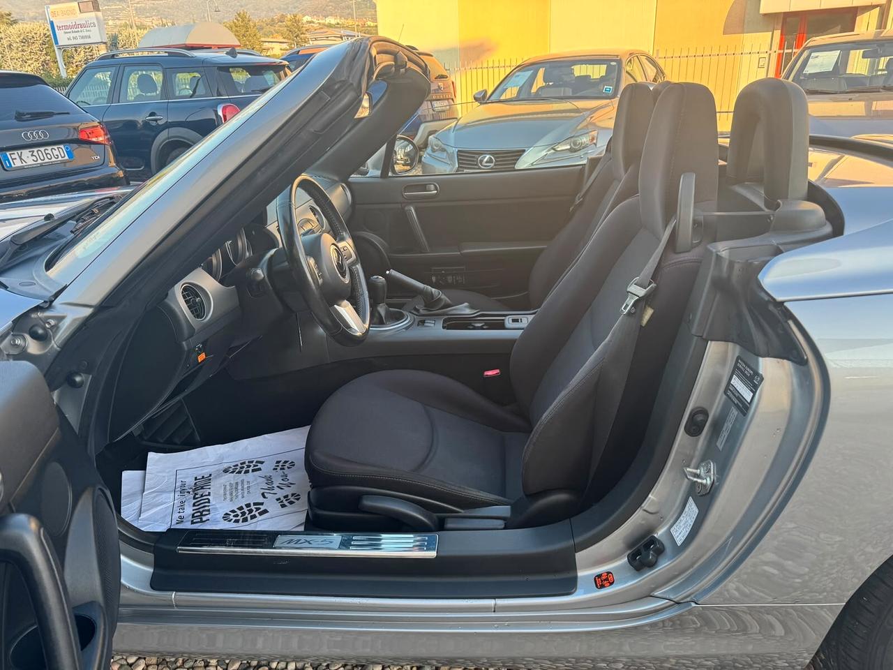 Mazda MX-5 ROADSTER 1.8 - HARD TOP