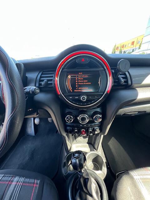 Mini 1.5 Cooper D 5 porte