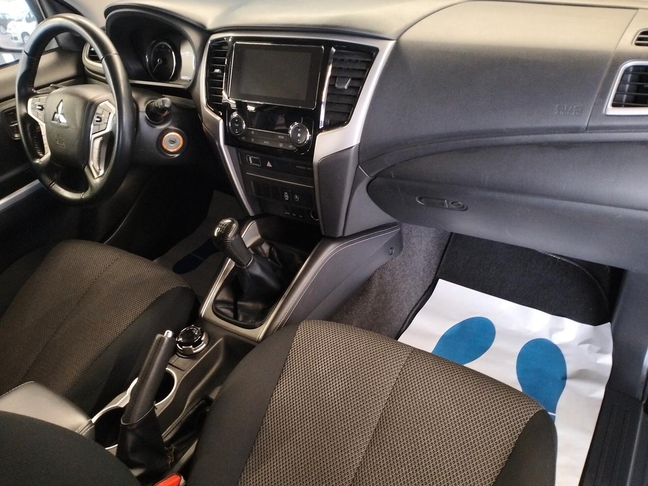 Mitsubishi L200 d.cab 2.3d Hurricane 4wd 150cv - 4x4 IVA COMPRESA