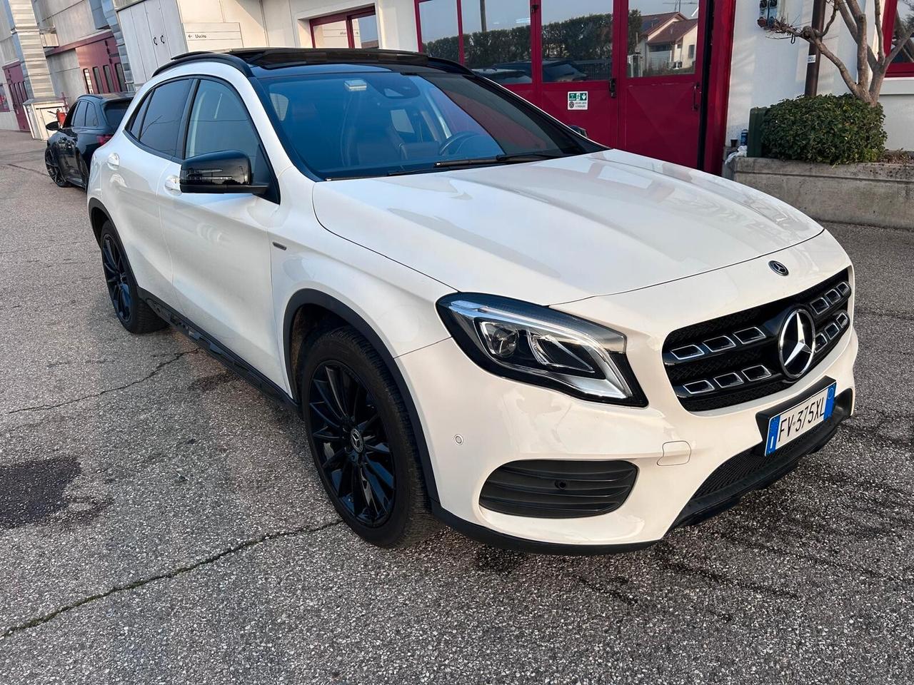 Mercedes-benz GLA 200 GLA 200 d Automatic Premium Night Edition *TETTO*