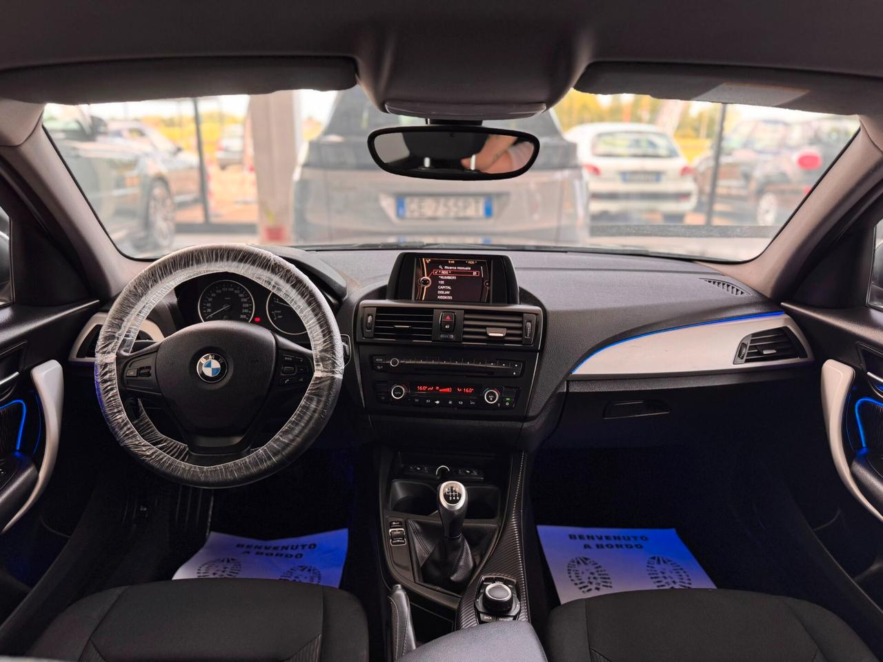 Bmw 116 116d 5p. Urban