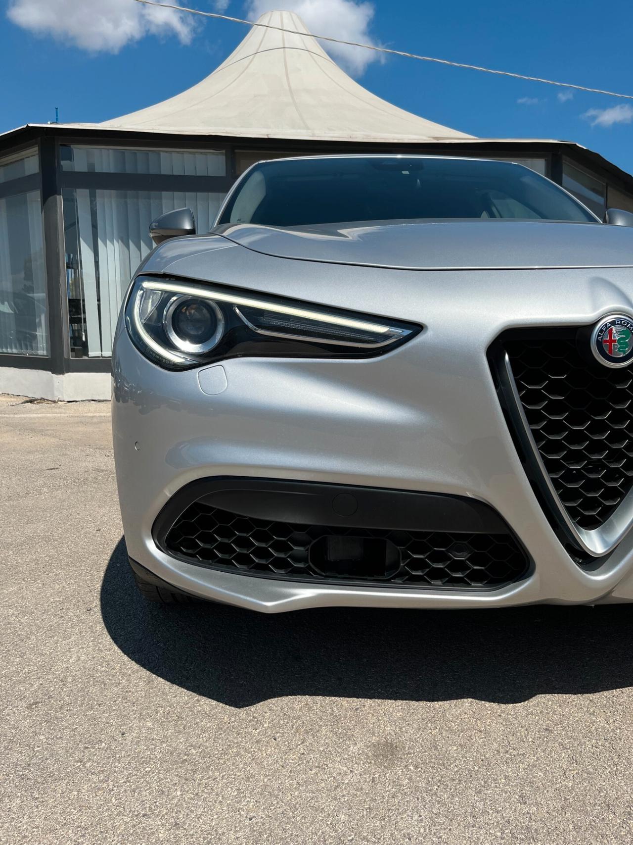 Alfa Romeo Stelvio 2.2 Turbodiesel 160 CV AT8 RWD Business