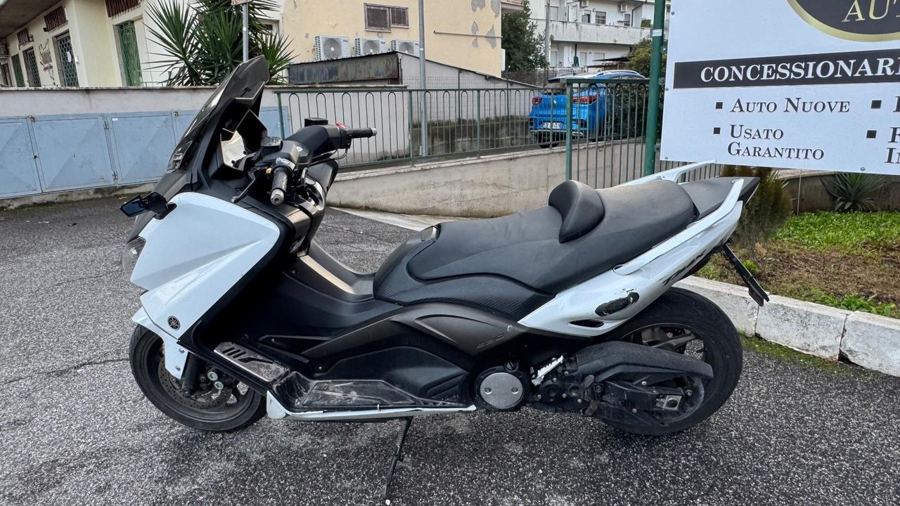 Yamaha T Max 530