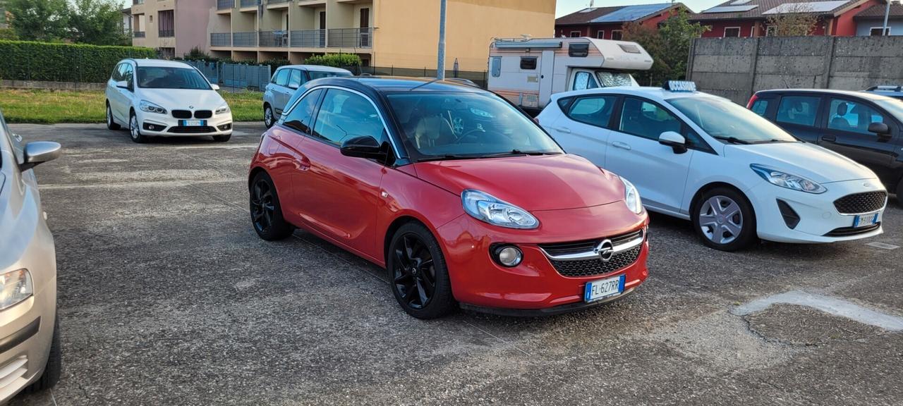 Opel Adam Rocks NEOPATENTATA