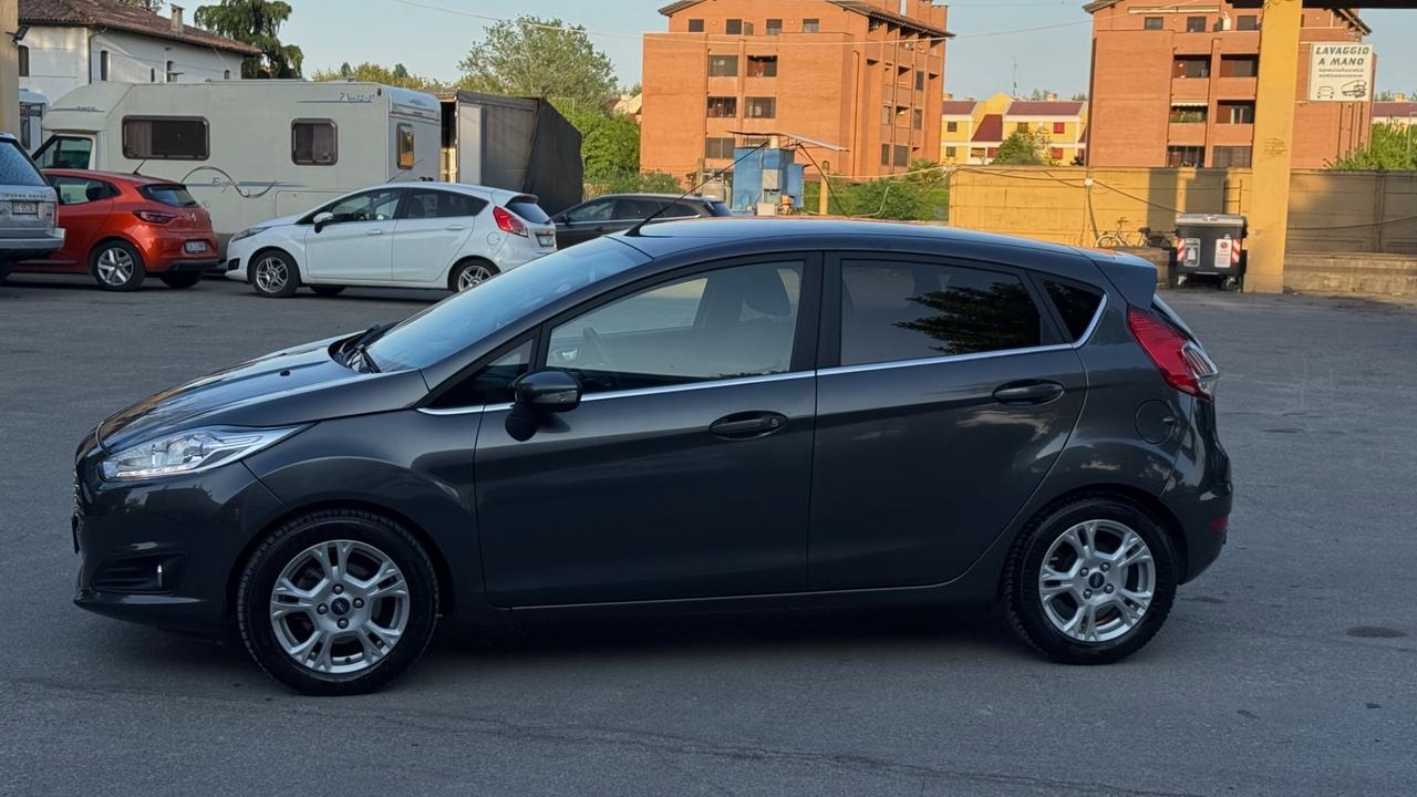 Ford Fiesta 1.0 EcoBoost 100CV 5 porte Powershift Titanium