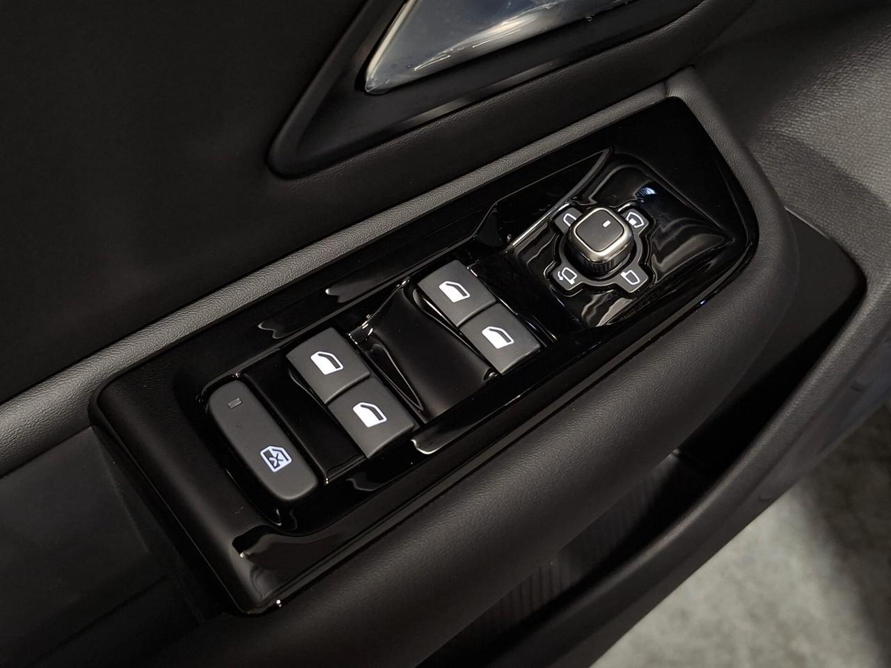 Citroen C5 X 1.2 mhev Hybrid Plus e-DCS6 Km. 0