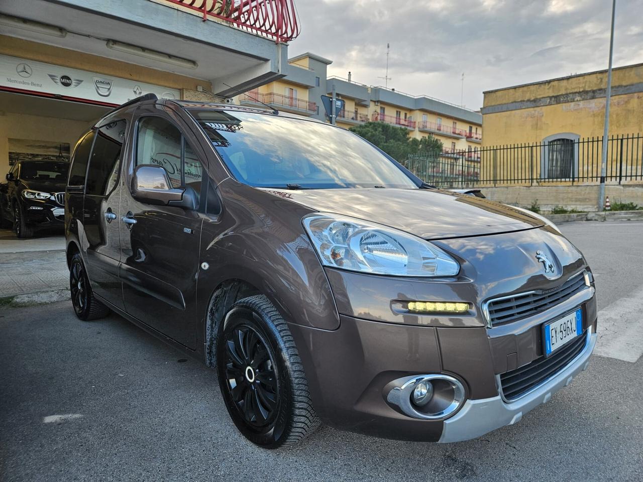 PEUGEOT PARTNER Tepee 1.6 HDi 92cv Outdoor