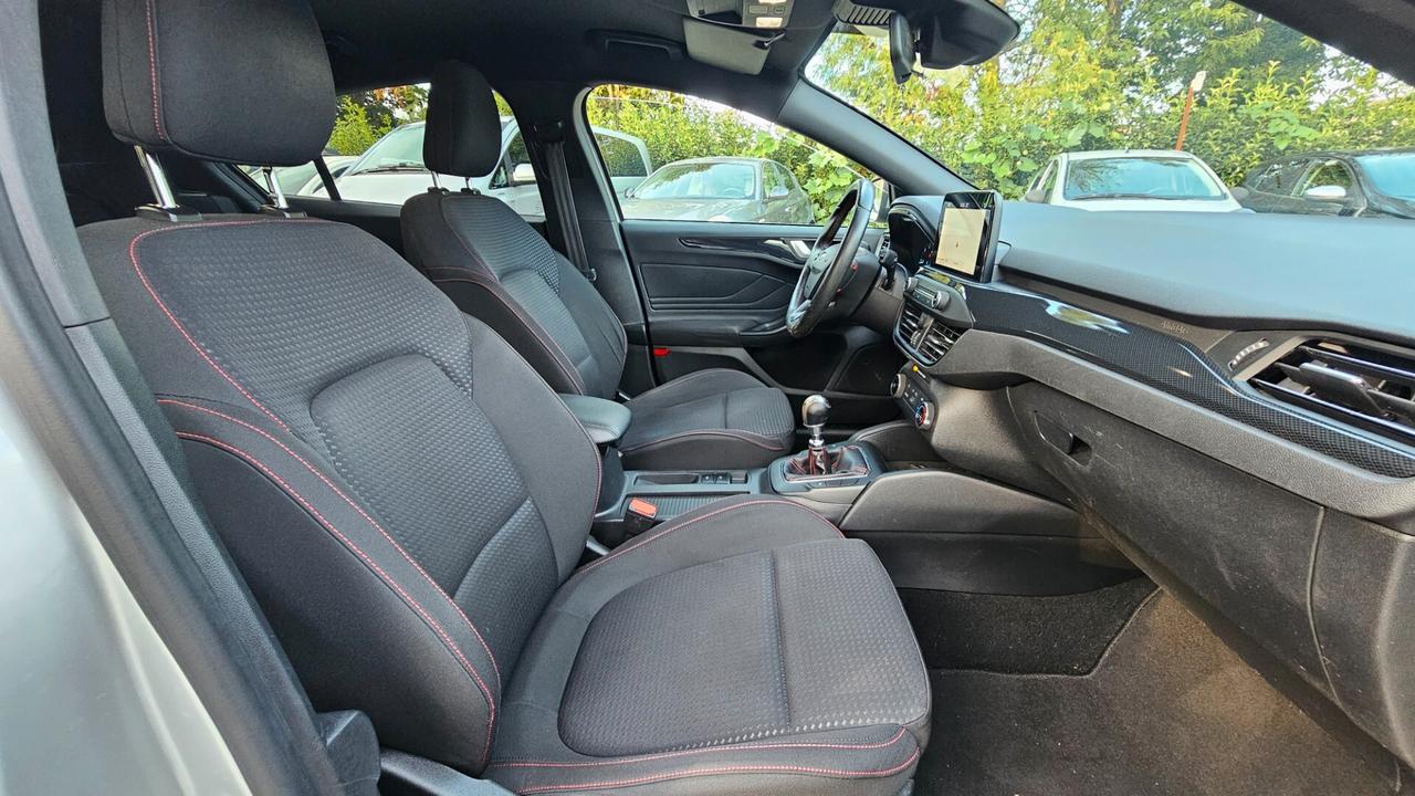 Ford Focus 1.5 diesel 120 CV 5p. ST-Line