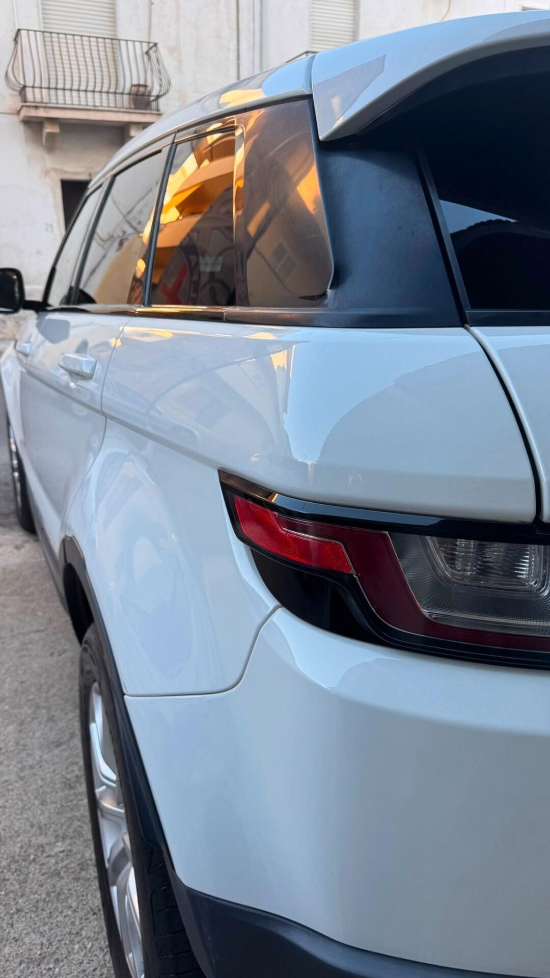 Land Rover Range Evoque 2.0 TD4 180 CV 5p. HSE