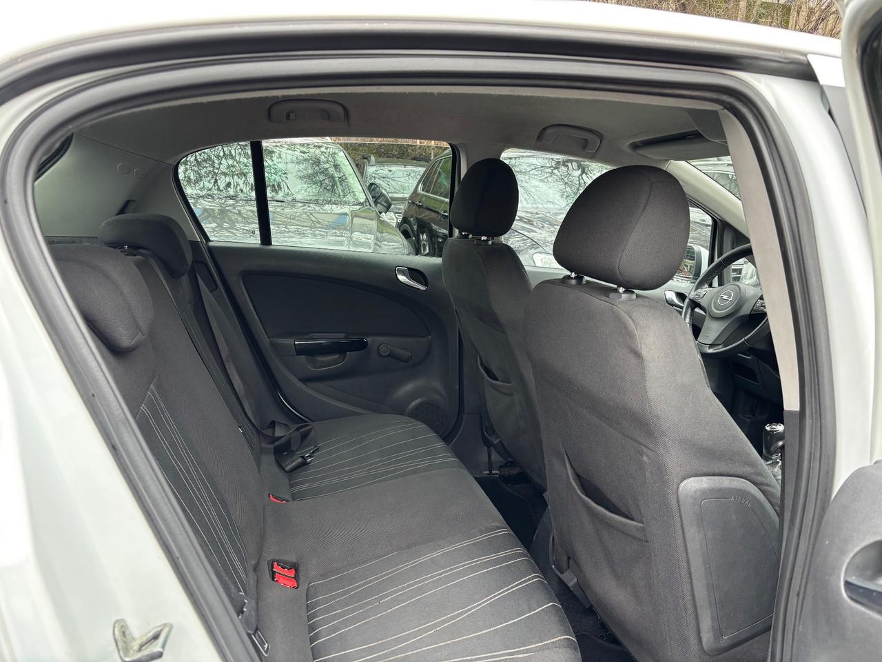 Opel Corsa 1.2 80CV 5porte GPL-TECH Edition