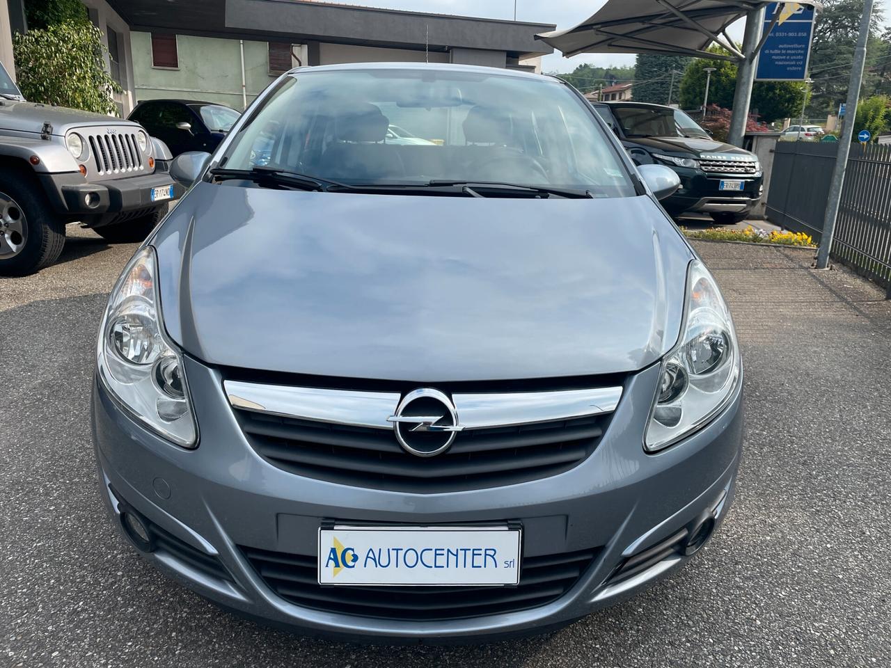 Opel Corsa 1.4 16V 5 porte Cosmo