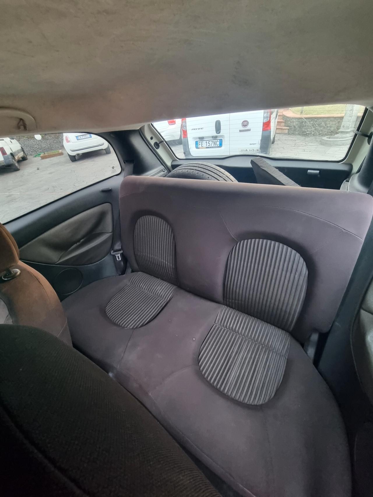 Lancia Ypsilon 1.4 Platino
