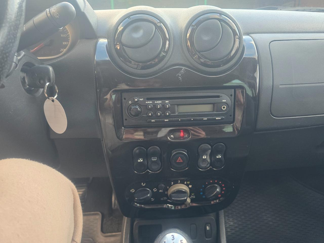 Dacia Duster 1.6 GPL FULL OPTIONAL ECONOMICA 2011