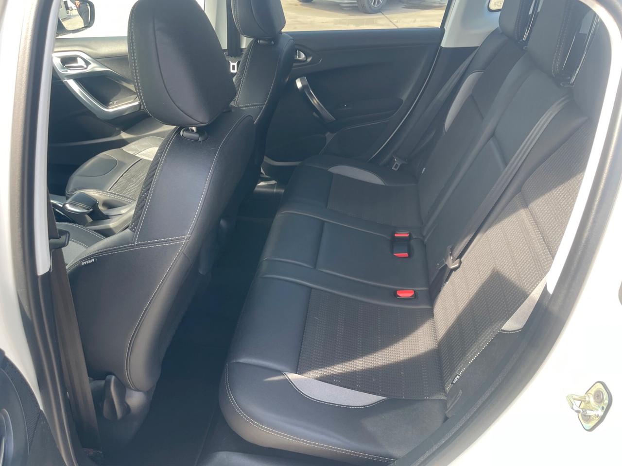 Peugeot 2008 1.6 e-HDi 92 CV Stop&Start Allure