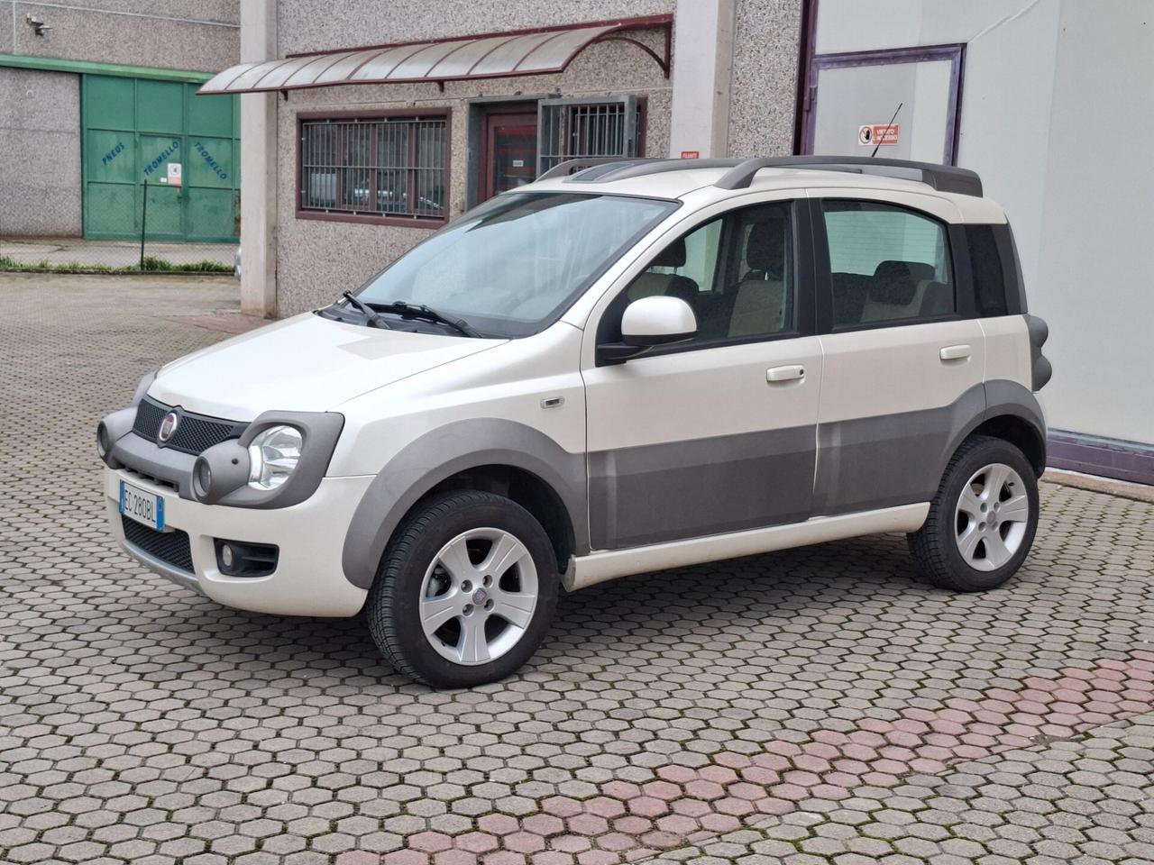 Fiat Panda 1.3 MJT 16v Cross *4X4*