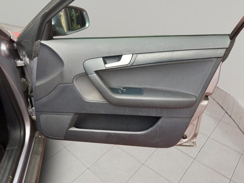 AUDI A3 2ª serie A3 SPB 1.6 16V FSI Attraction