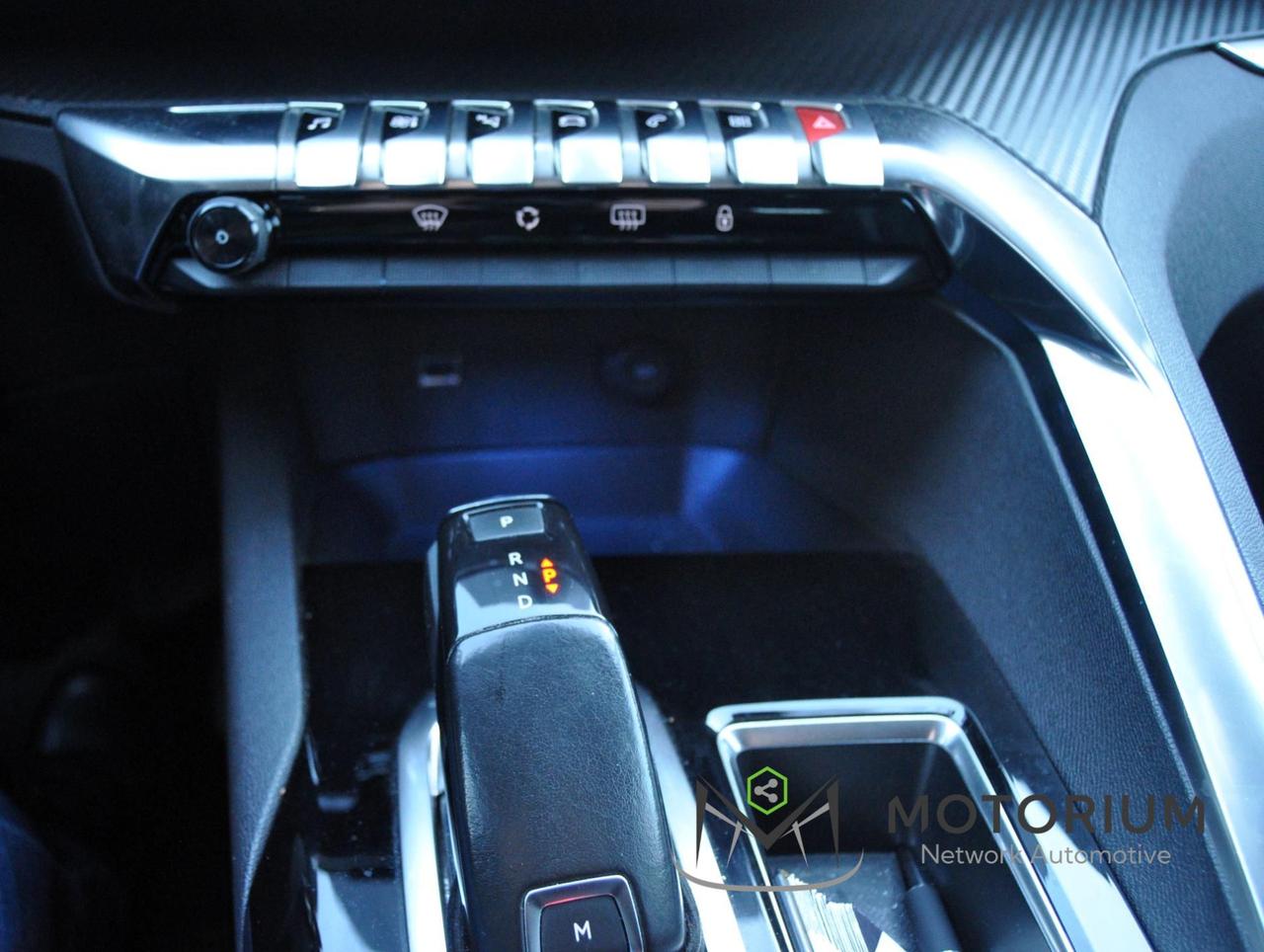 Peugeot 3008 3008 1.6 bluehdi Business s&s 120cv eat6