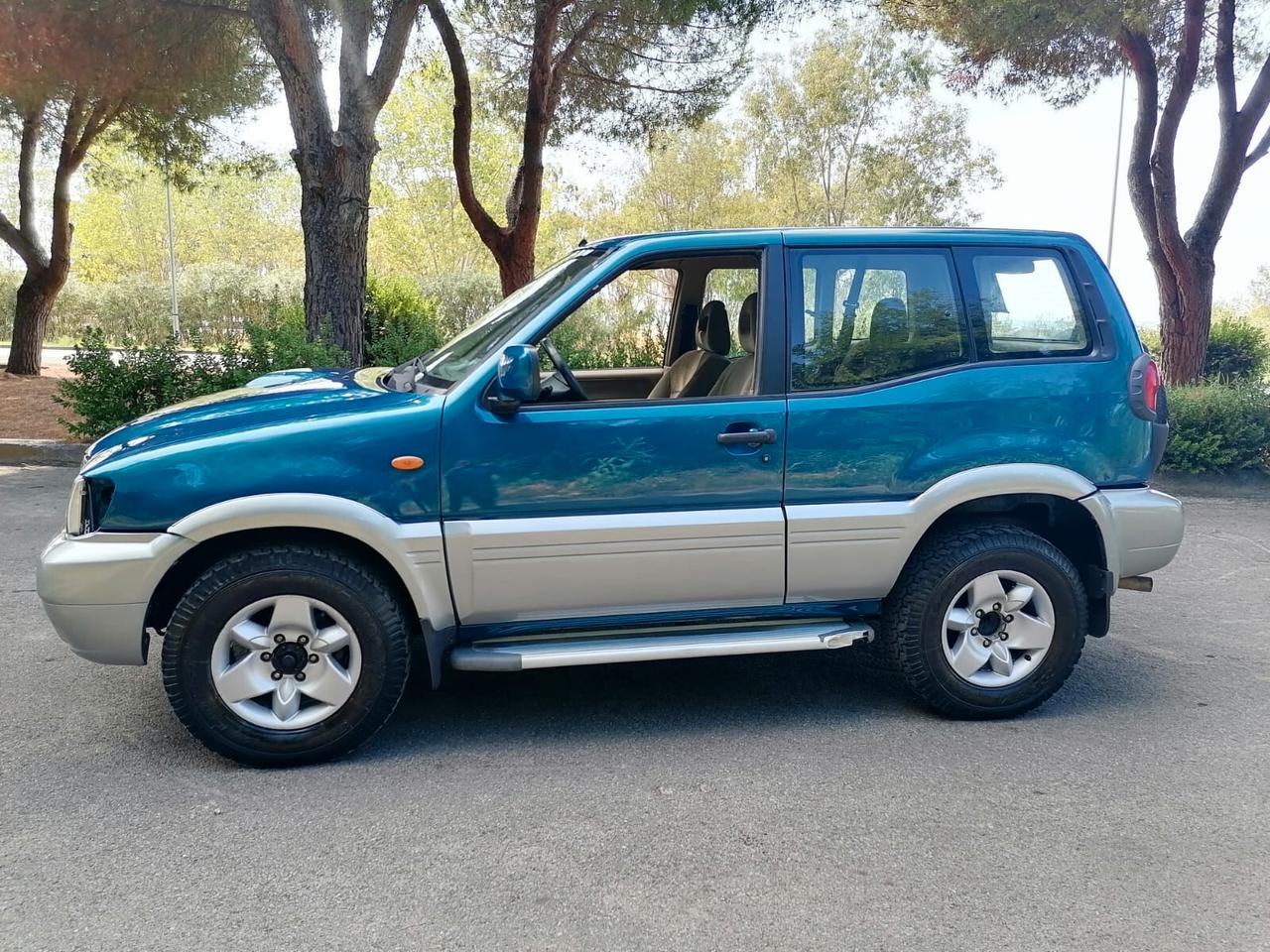 Nissan Terrano II - 3 porte - Gancio Traino