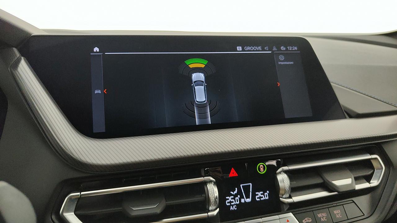 BMW Serie 1 F40 - 118d Msport auto