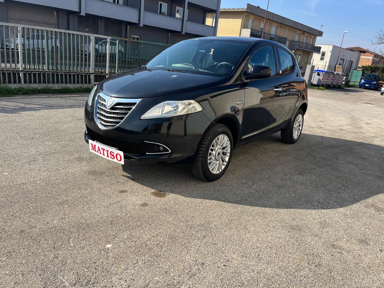 Lancia Ypsilon 0.9 TwinAir 85 CV 5 porte Metano Ecochic Gold