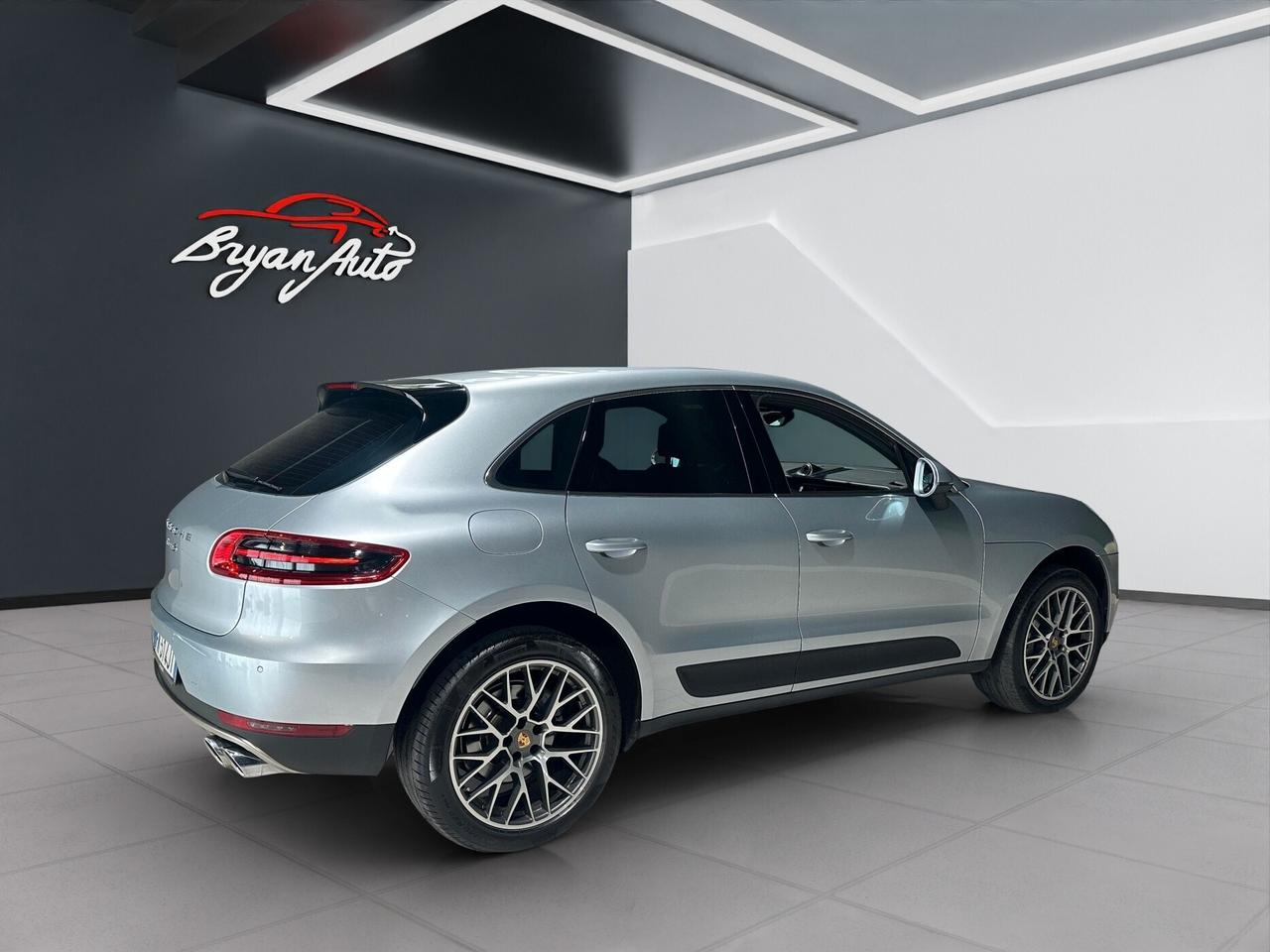 Porsche Macan 3.0d S 250cv pdk IVA ESPOSTA