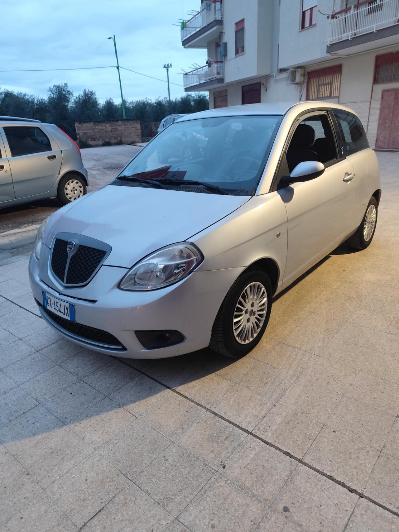 Lancia Ypsilon 1.2 Benzina 60 cv 8 valvole